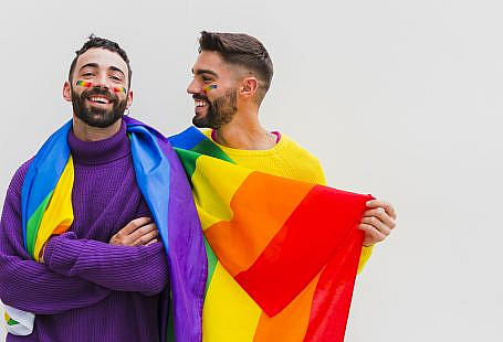 gay couple supports LGBT online dating